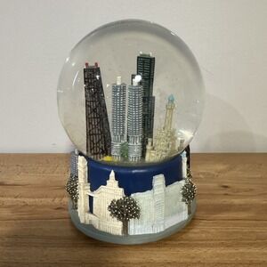 Vintage Chicago Musical Snow Globe Three Jays Imports JJJ Hancock Marina Towers